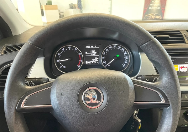 Skoda Fabia cena 39900 przebieg: 175680, rok produkcji 2016 z Suwałki małe 277